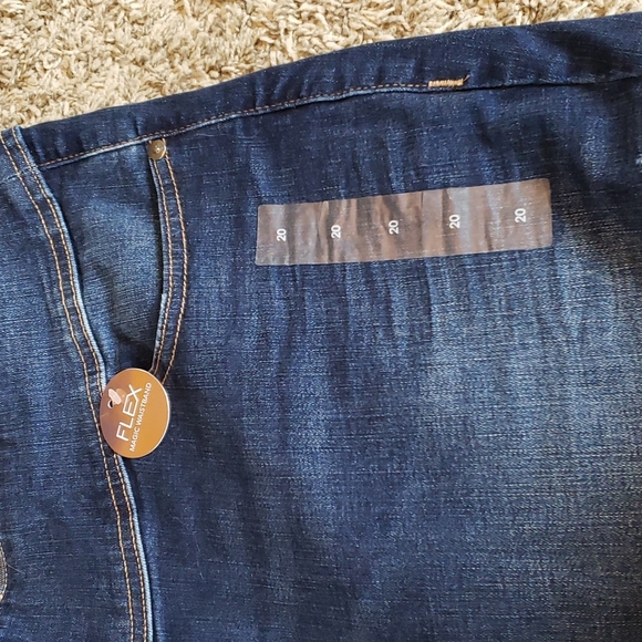 Lane Bryant High Rise Jegging Crop - Picture 3 of 11